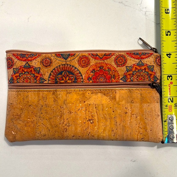 Small whimsical bag made of Cortça (Cork) from Portugal. - Picture 5 of 5